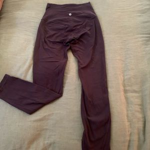 Lululemon Unlimit HR 25” sz4 French Press